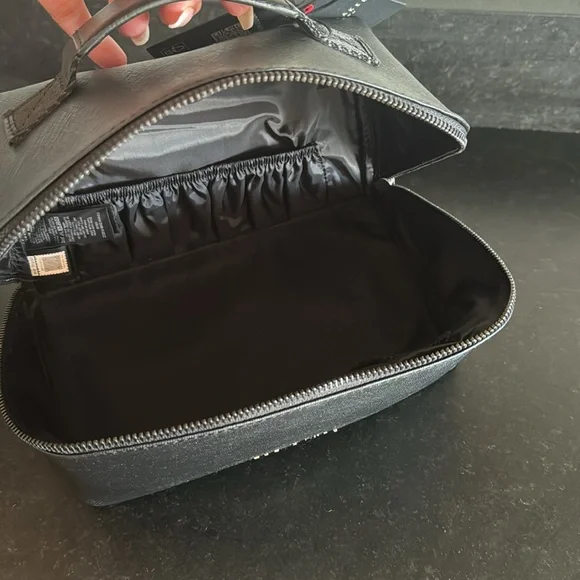 Wash bag brand new